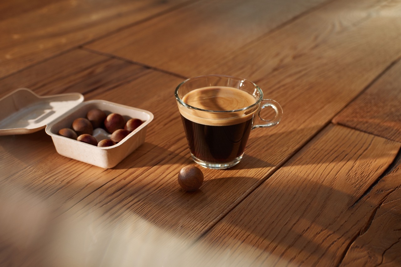CoffeeB_Cup-with-Coffee-Ball-and-Packaging.jpeg#asset:1513